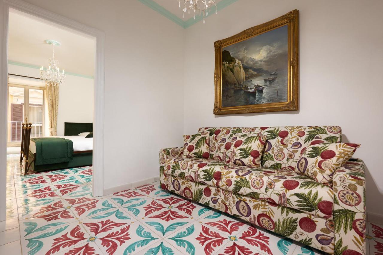 Delfini Trevi House Hotell Rom Exteriör bild