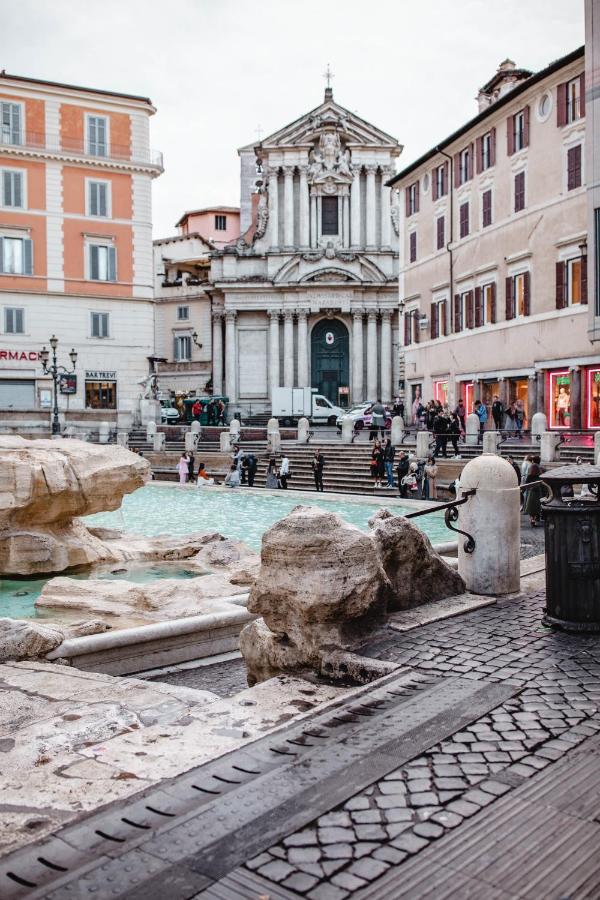 Delfini Trevi House Hotell Rom Exteriör bild